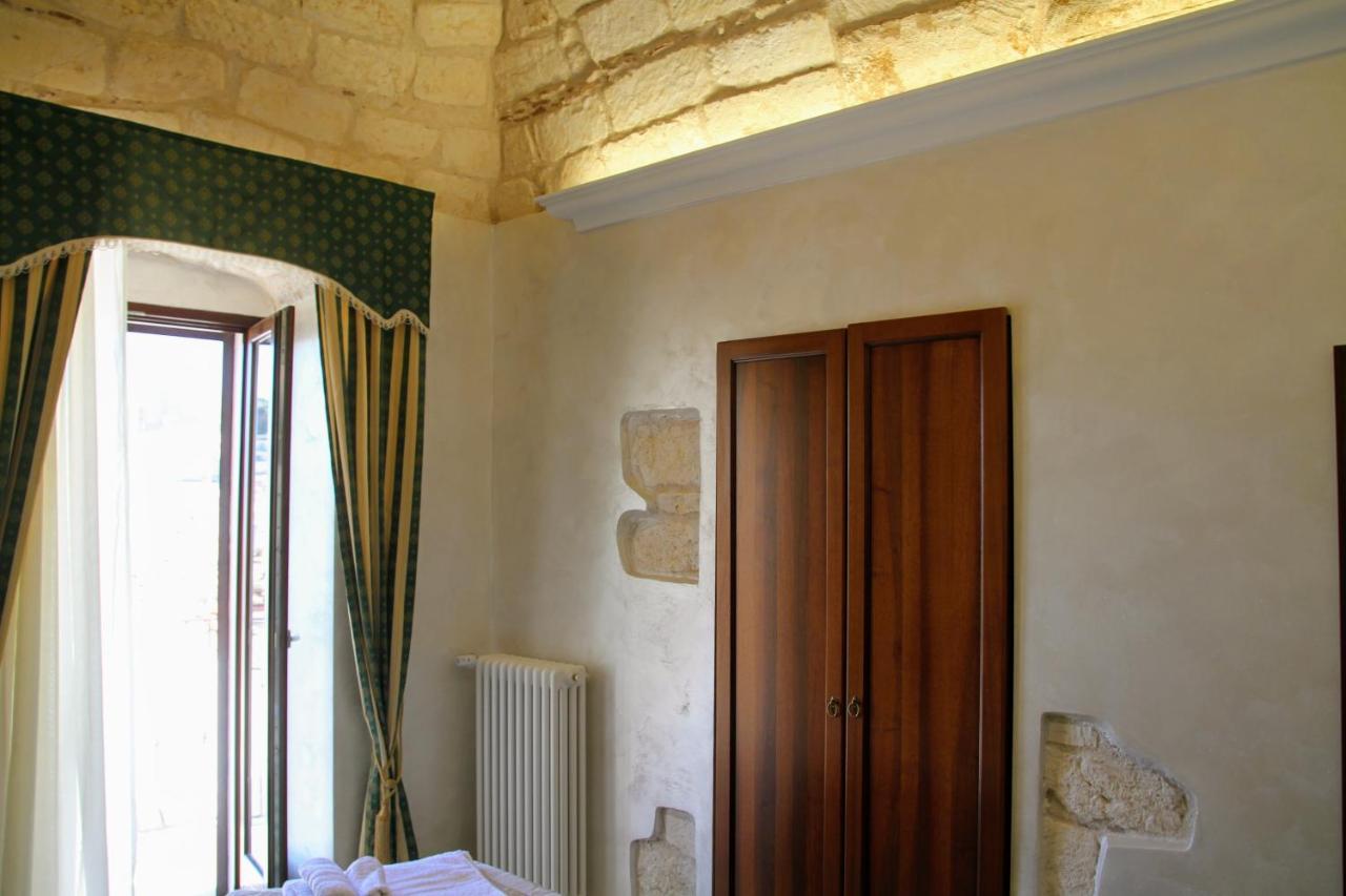 Rooms Dimora Arco - Affitti Brevi Italia Monte SantʼAngelo Exterior foto