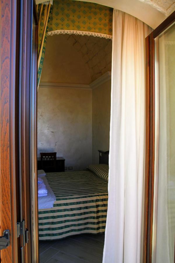 Rooms Dimora Arco - Affitti Brevi Italia Monte SantʼAngelo Exterior foto